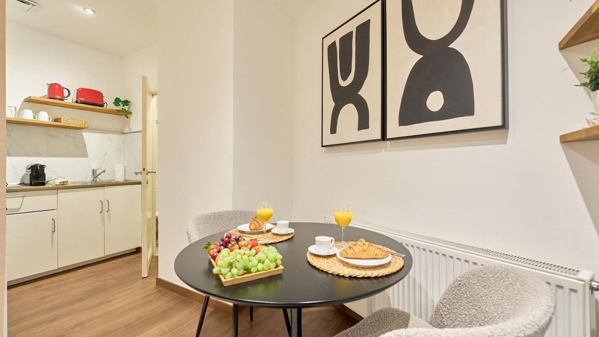 Compact & Stylish In * Brussel