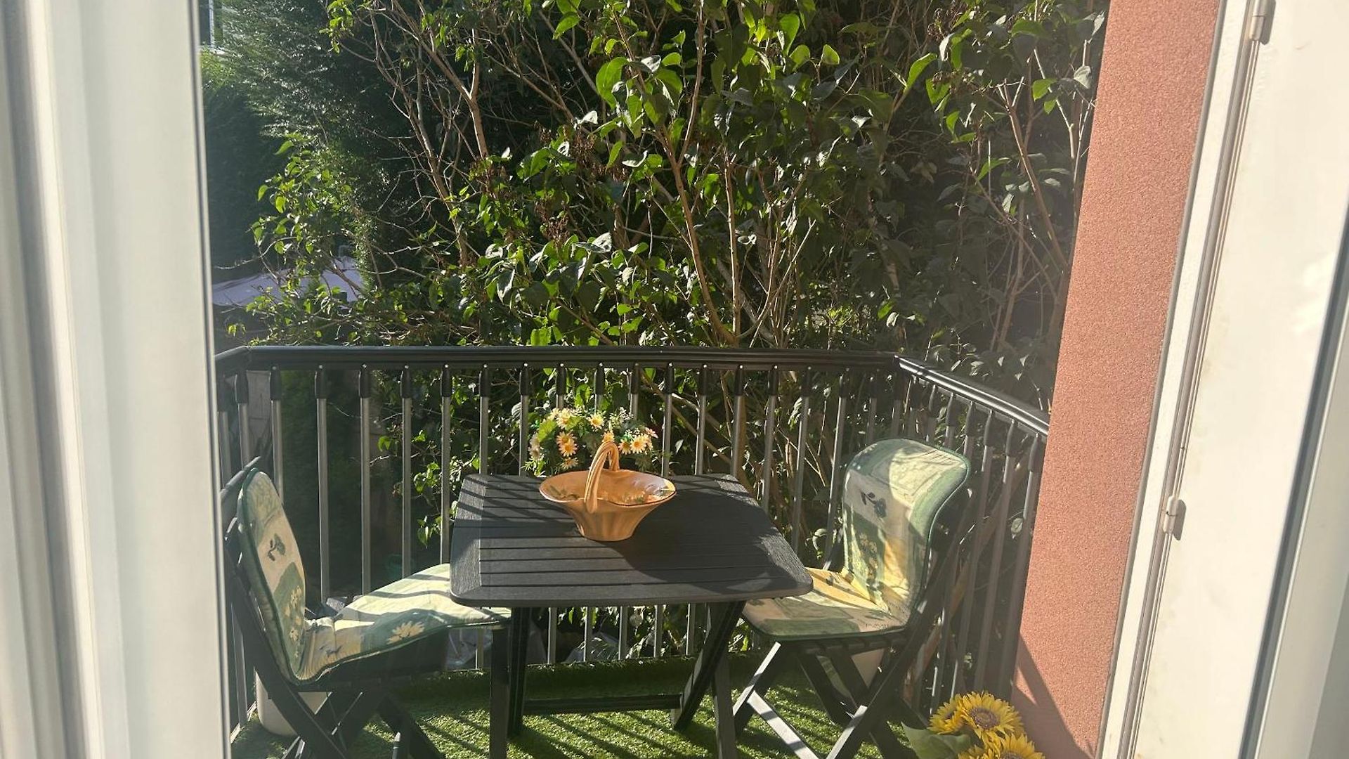 Tropical * Brussels