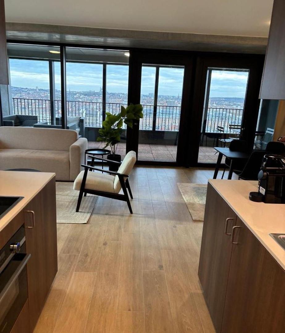 Beautiful With Panoramic View Of Center With Roof Terrace Apartment *