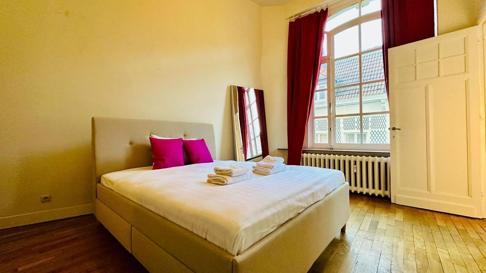 Manneken View Apartment *
