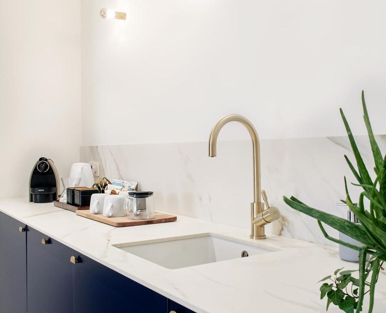 Urban Walls Bed & Breakfast 3*