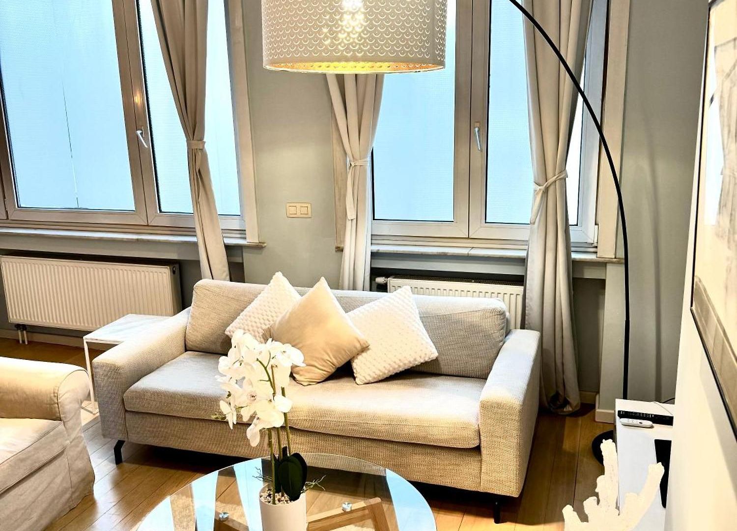 Beautiful 2 Bedroom Familiar Luxury Apartment Brussels