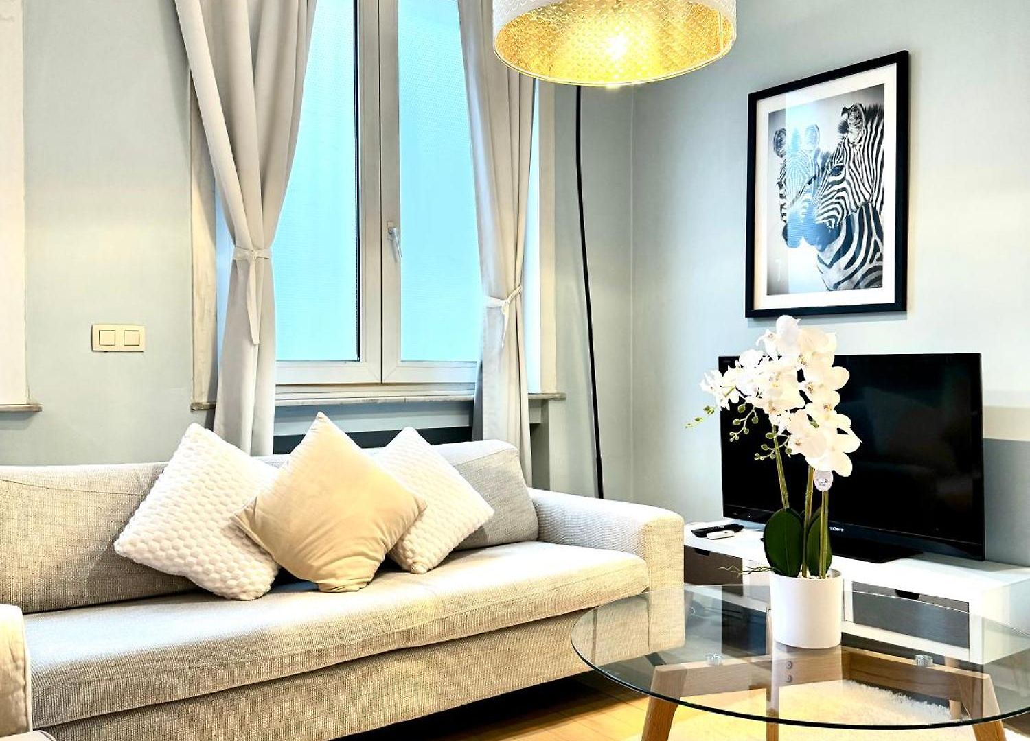 Beautiful 2 Bedroom Familiar Luxury *
