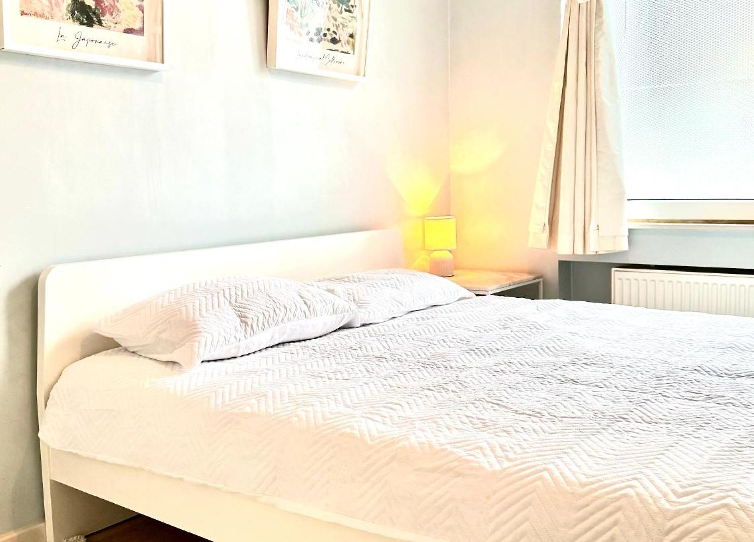 Beautiful 2 Bedroom Familiar Luxury Apartment