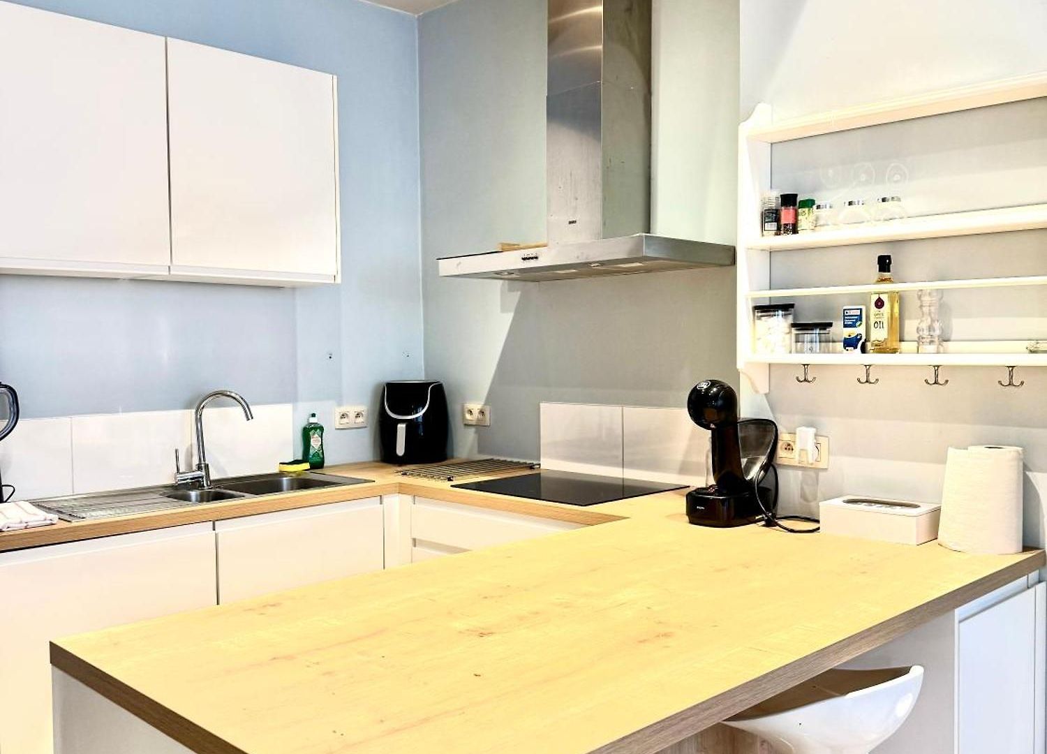 Beautiful 2 Bedroom Familiar Luxury Apartment