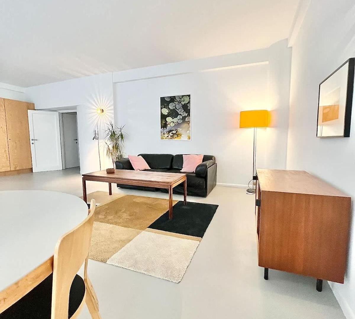 5 Min From Grand Place 1 Bedroom Apt Renovated! Apartment