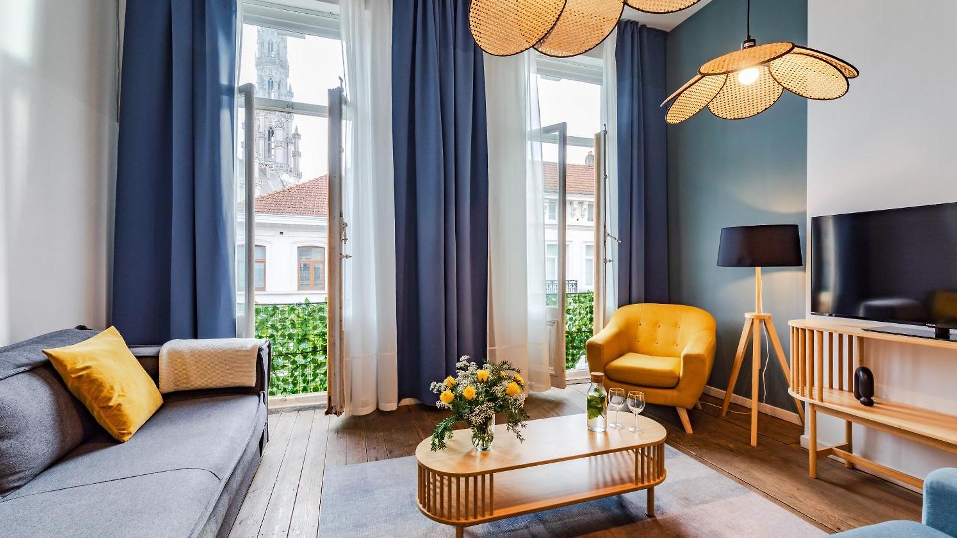 Exclusive 2br With Unesco Views Appartement Brussel