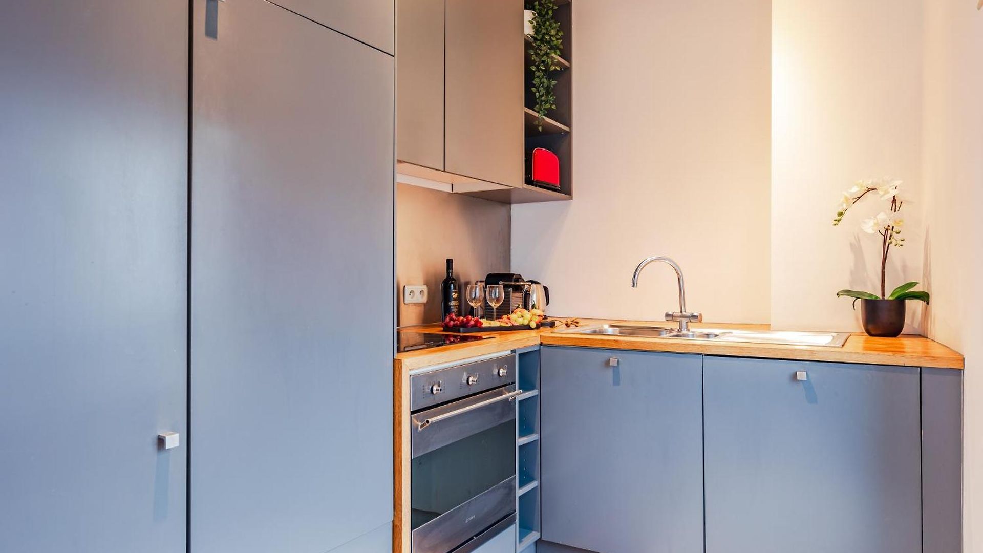 Modern Flat Near Grand Place
