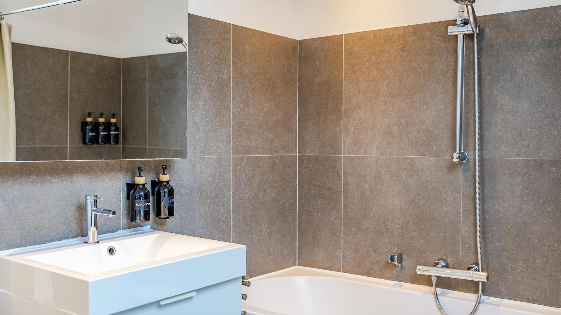 Modern Flat Near Grand Place *