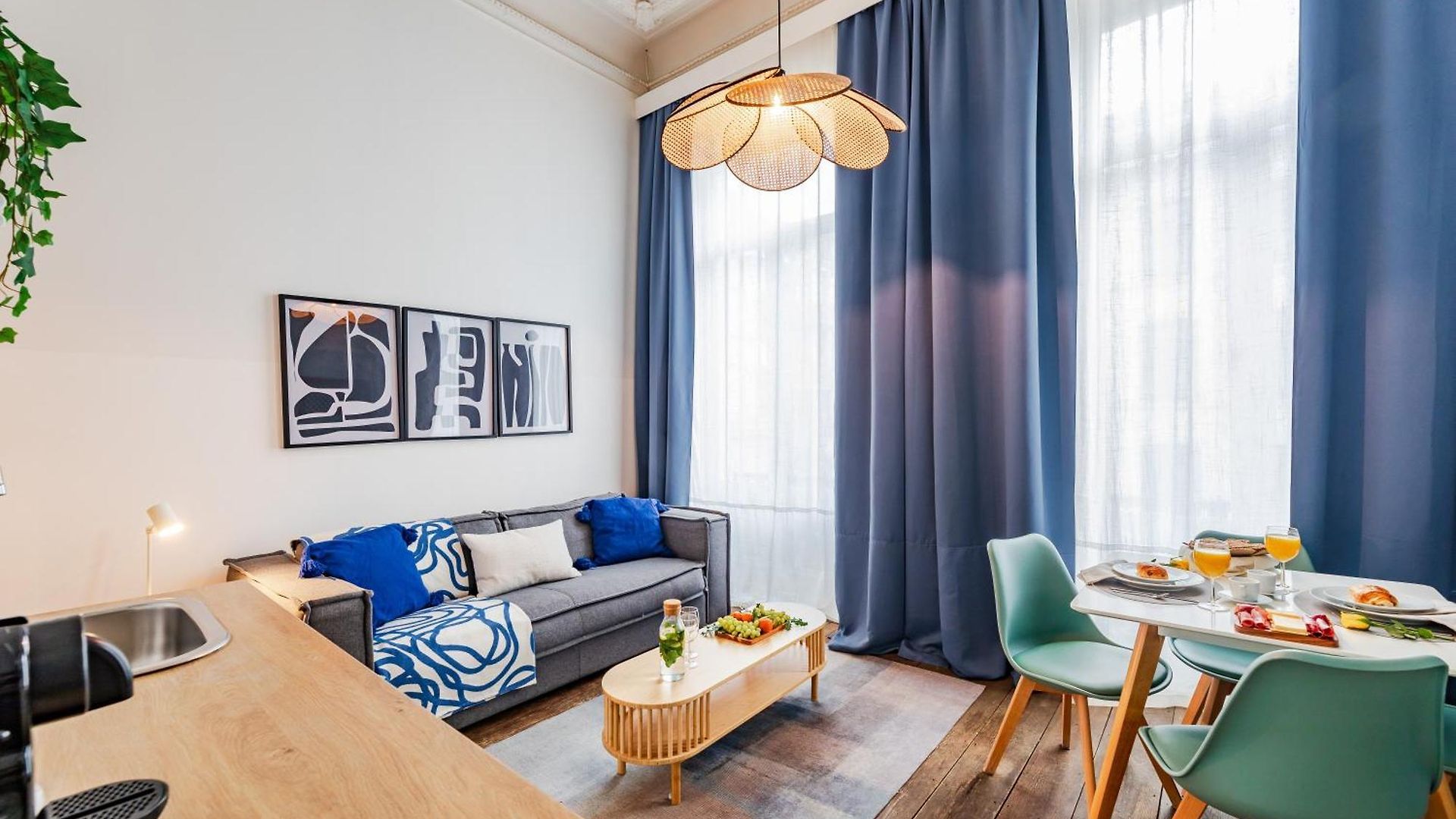 Modern Flat Near Grand Place * Brussel