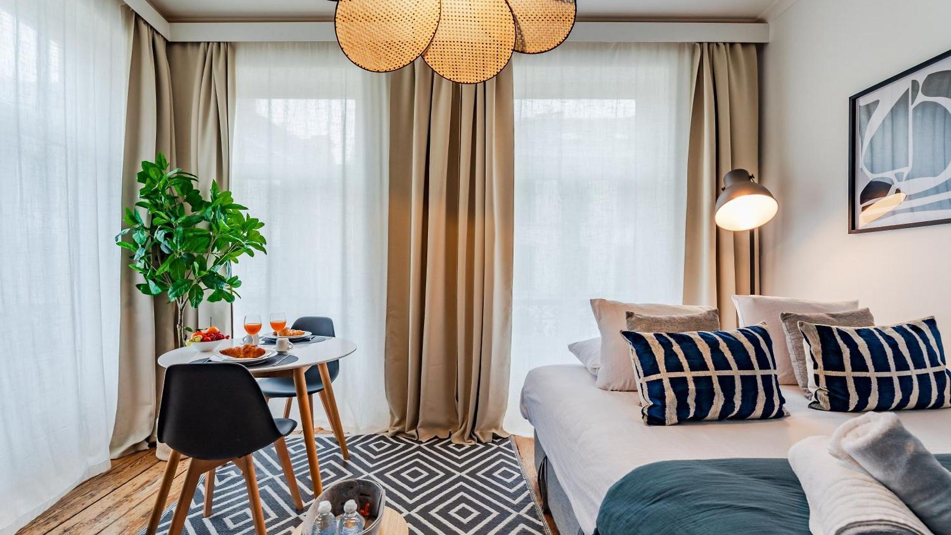 Scenic In Historic Appartement