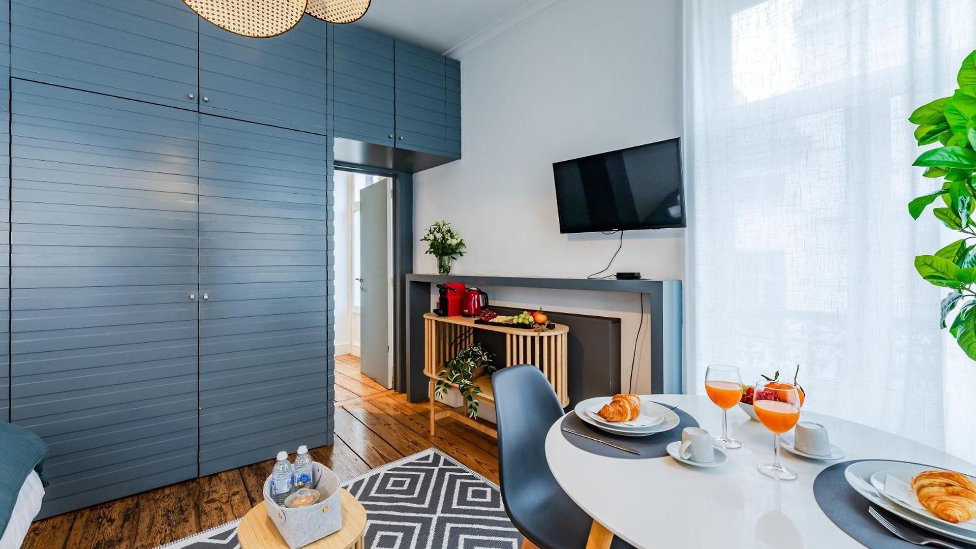 Scenic In Historic Appartement