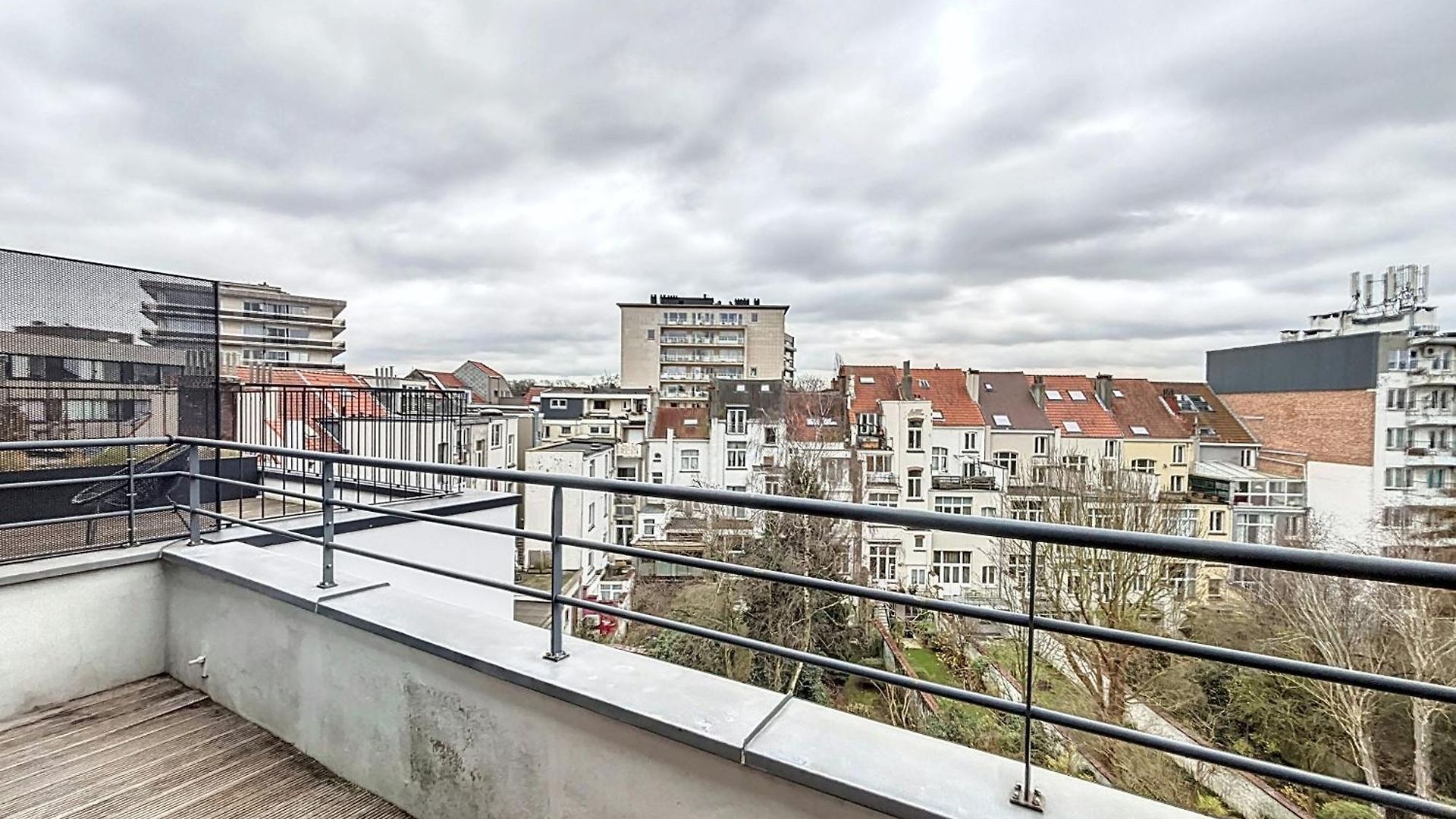 Apartment Penthouse Cinquantenaire
