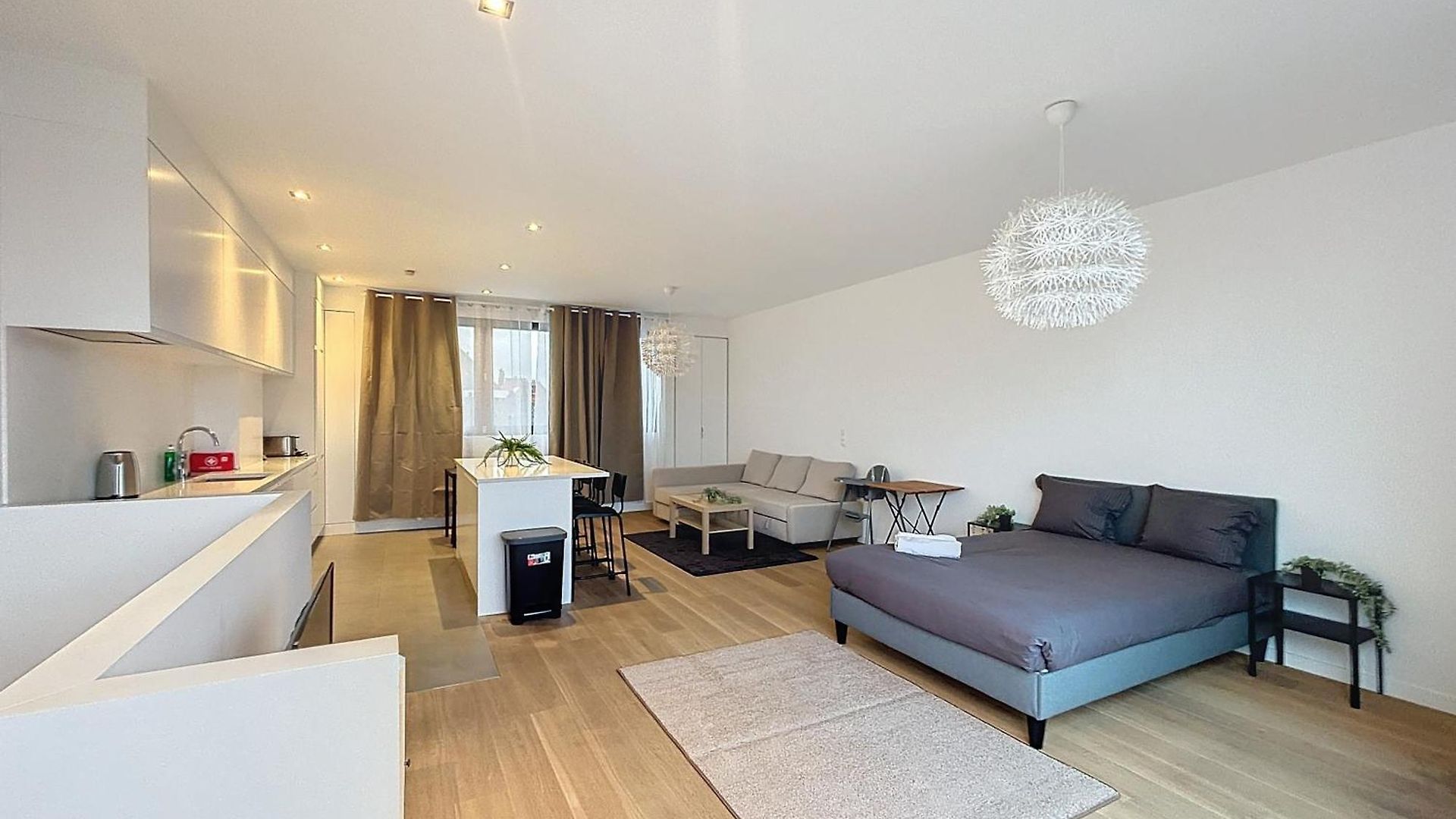 Penthouse Cinquantenaire * Brussels
