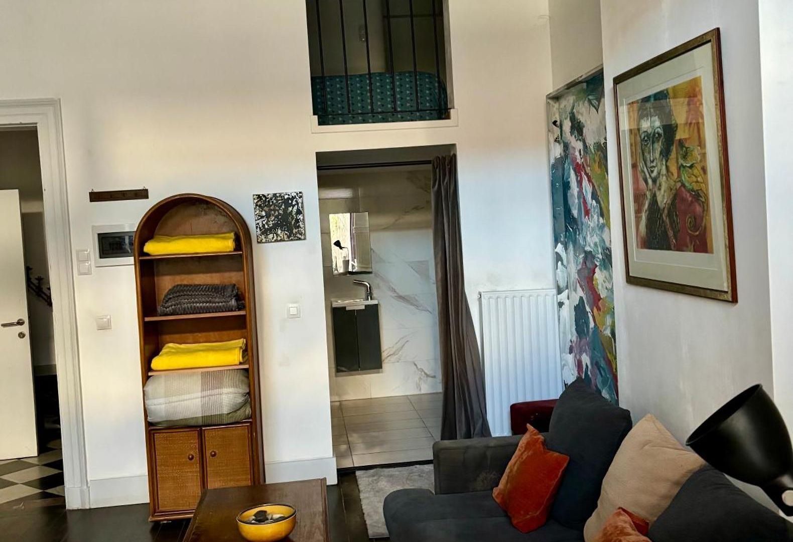 Art Apartment