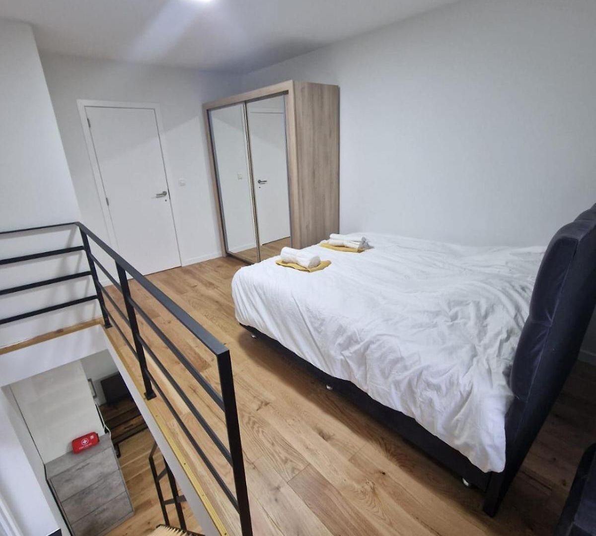 Luxe 1 *