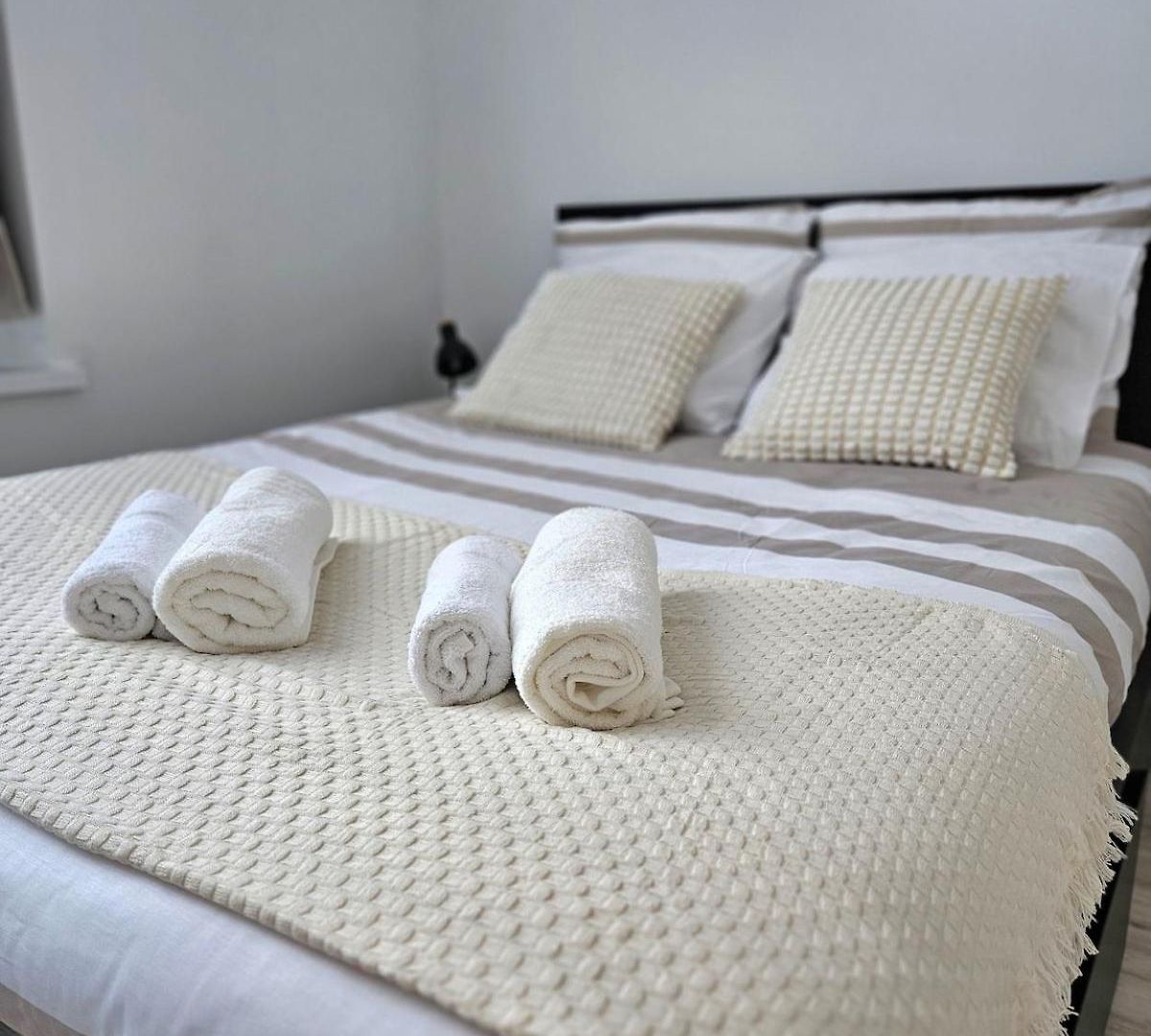 Apartment Centre *