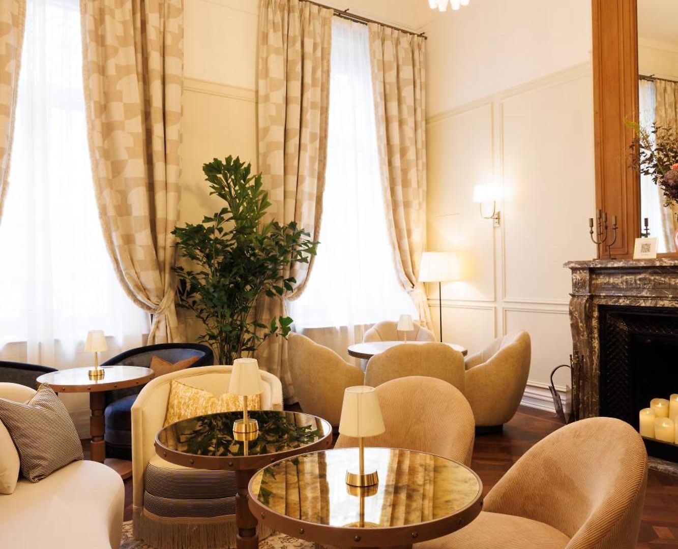Fleur De 4*