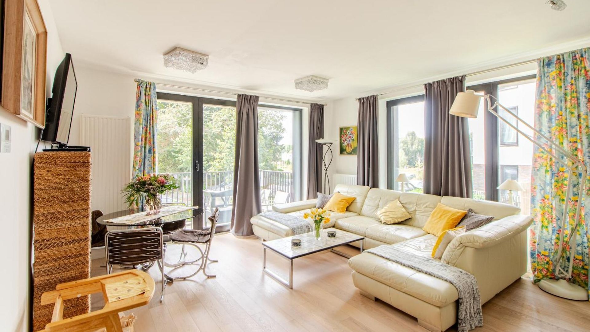 1br Metro Hopital Erasme Bordet Handicapt Friendly Apartment