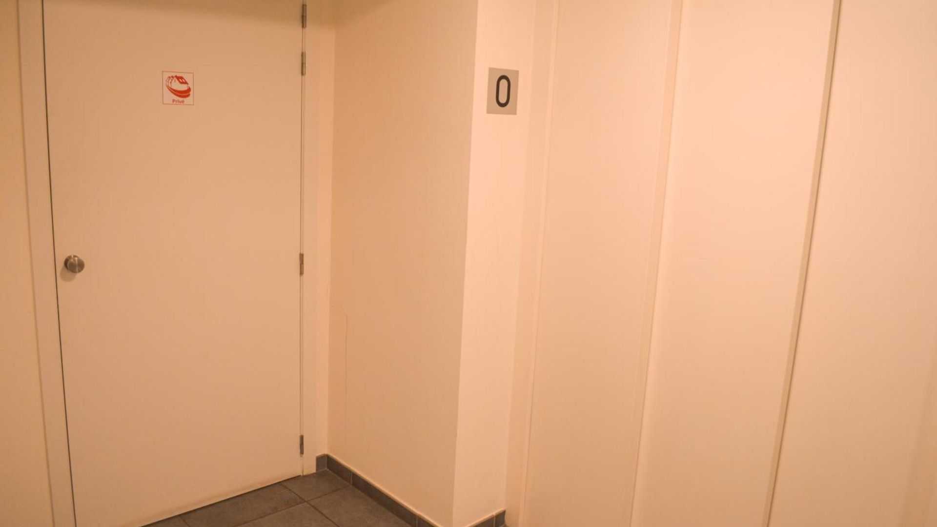 1br Metro Hopital Erasme Bordet Handicapt Friendly Apartment *