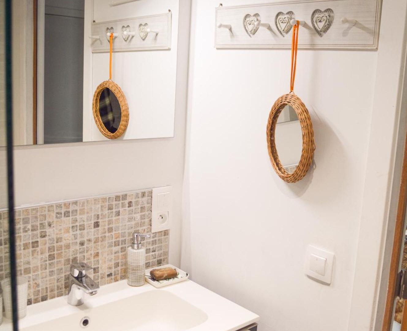 1br Metro Hopital Erasme Bordet Handicapt Friendly Apartment Brussels