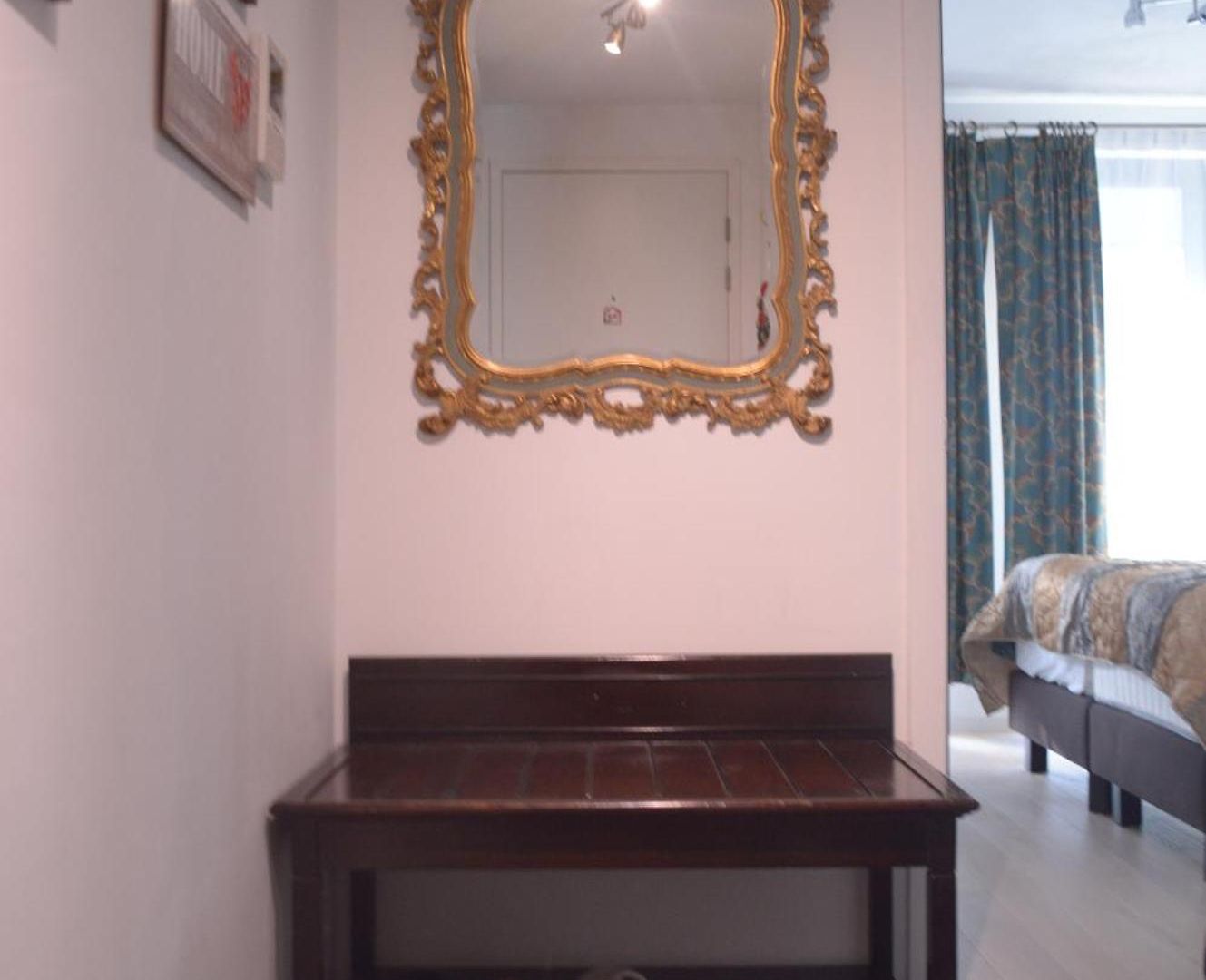 1br Metro Hopital Erasme Bordet Handicapt Friendly Brussels