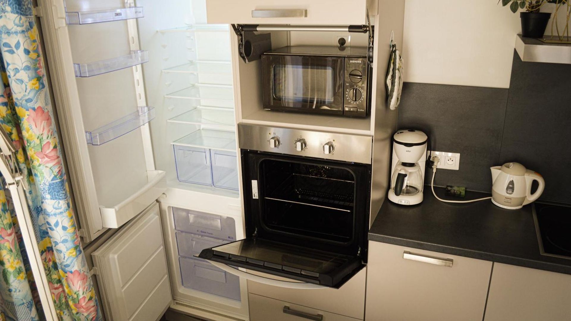 1br Metro Hopital Erasme Bordet Handicapt Friendly Apartment