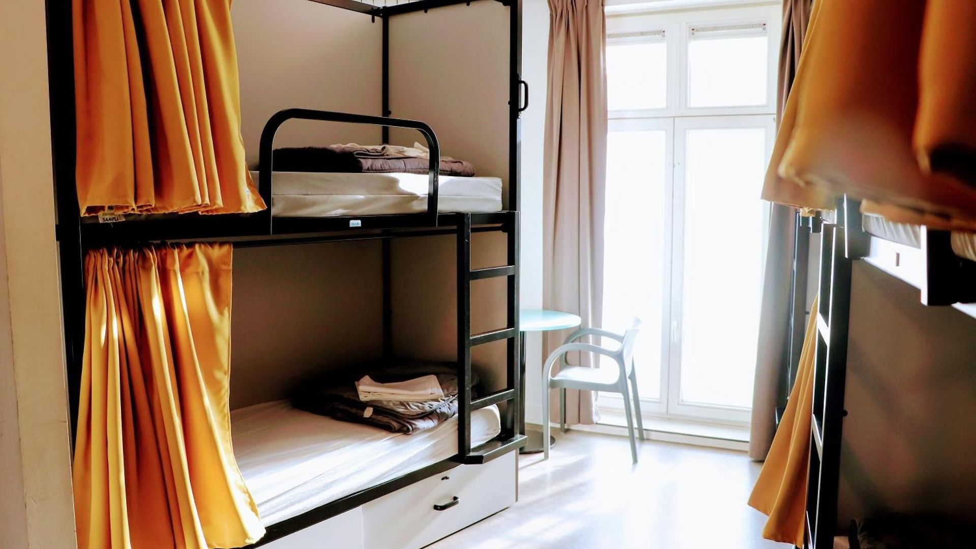 Hostel Hi Jacques Brel