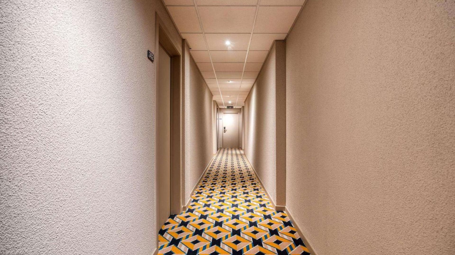 Hotel Alma Grand Place 3*