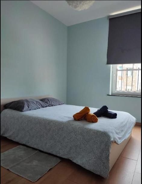 Confortable Lit Double Schaarbeek 1ere Etage Cle Normal Homestay
