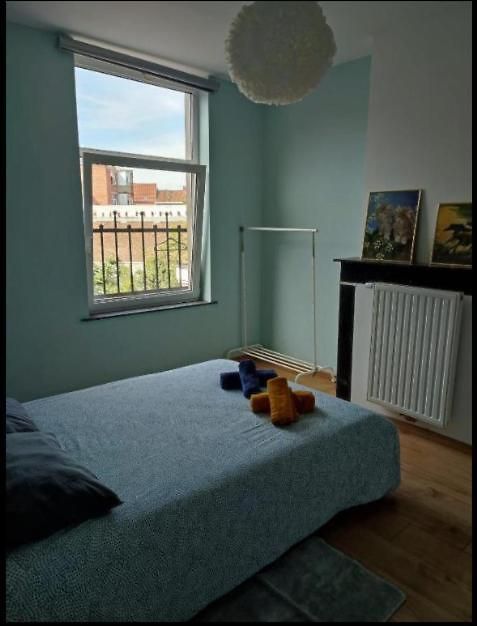 Confortable Lit Double Schaarbeek 1ere Etage Cle Normal Homestay *