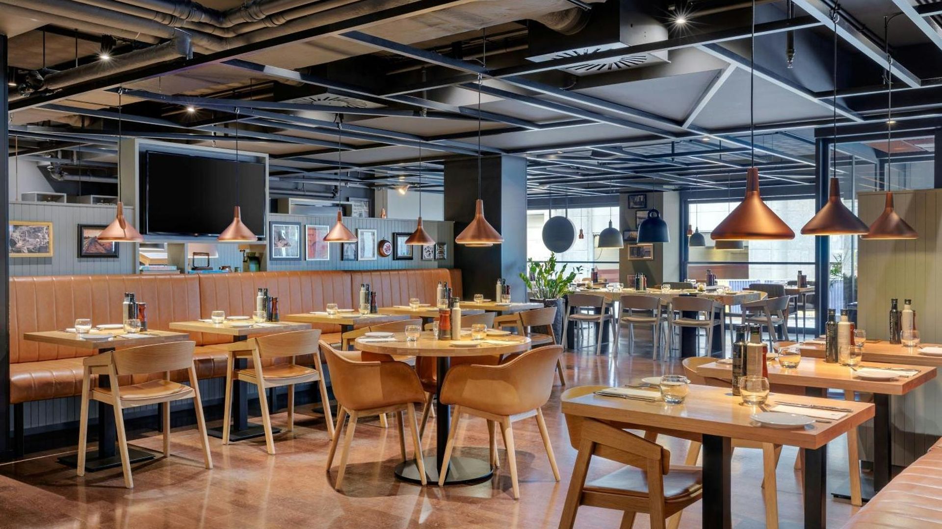 Courtyard By Marriott Eu Hotel