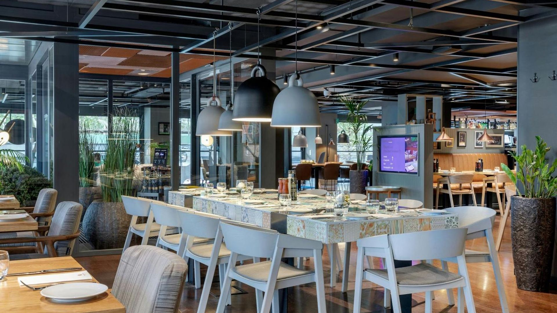 Courtyard By Marriott Eu Hotel 4*