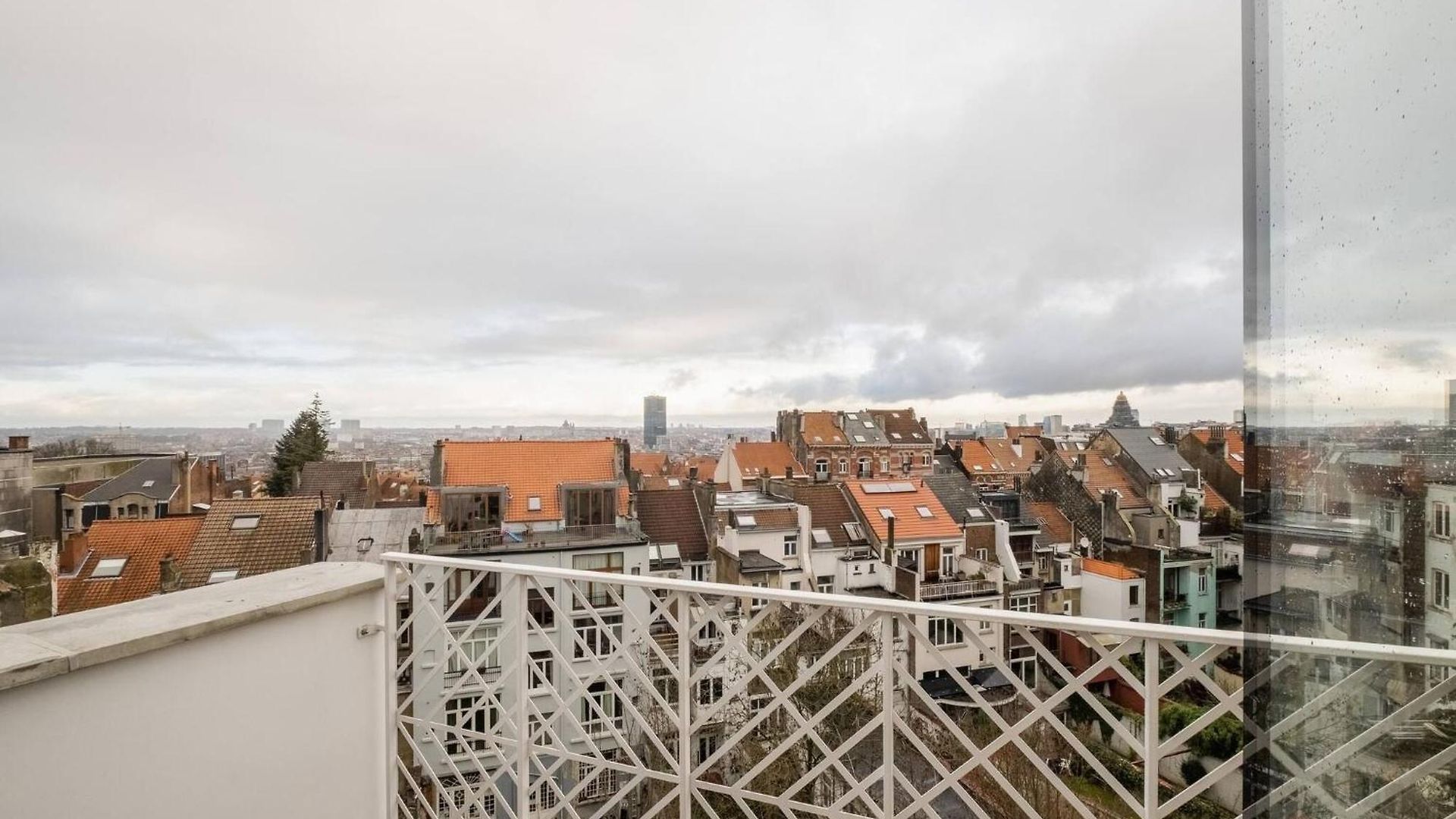 Floor New Duplex Stunning View In Trendy St Gilles *