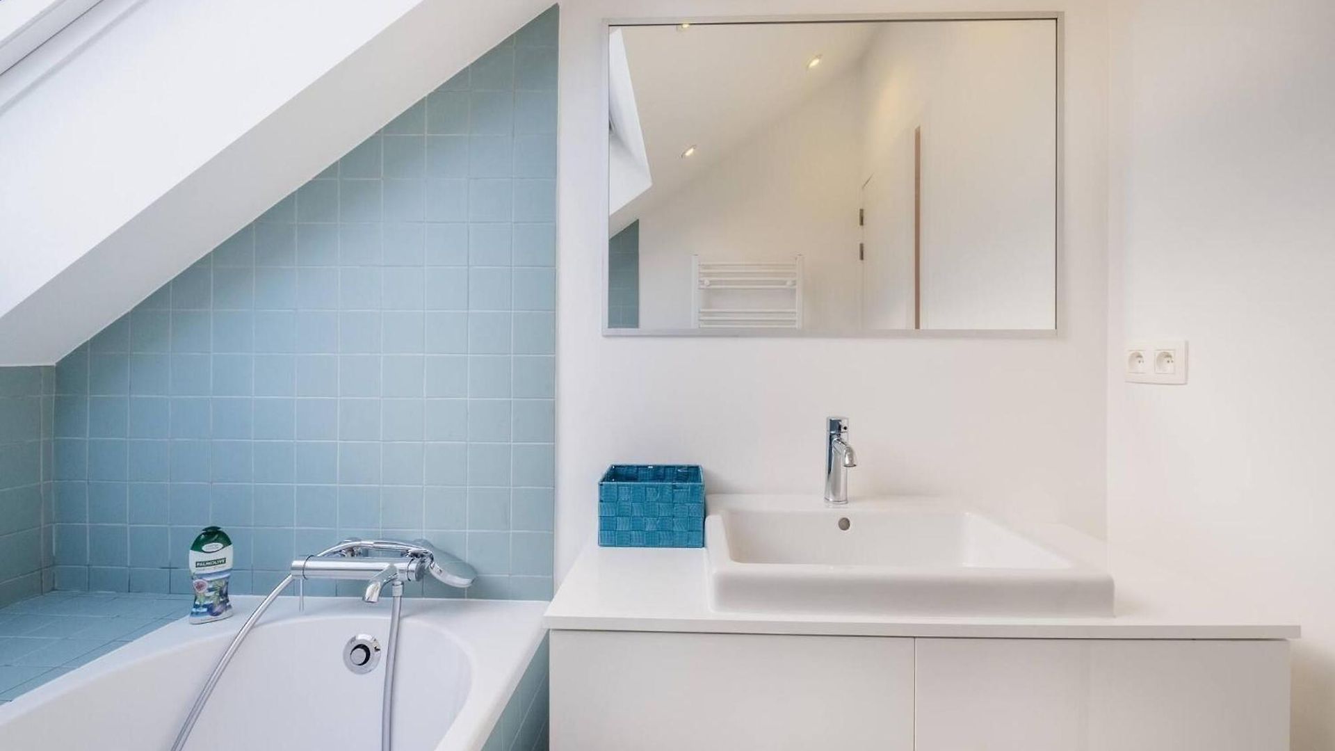 Floor New Duplex Stunning View In Trendy St Gilles Appartement *