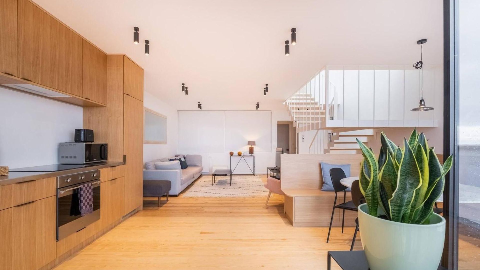 Floor New Duplex Stunning View In Trendy St Gilles *