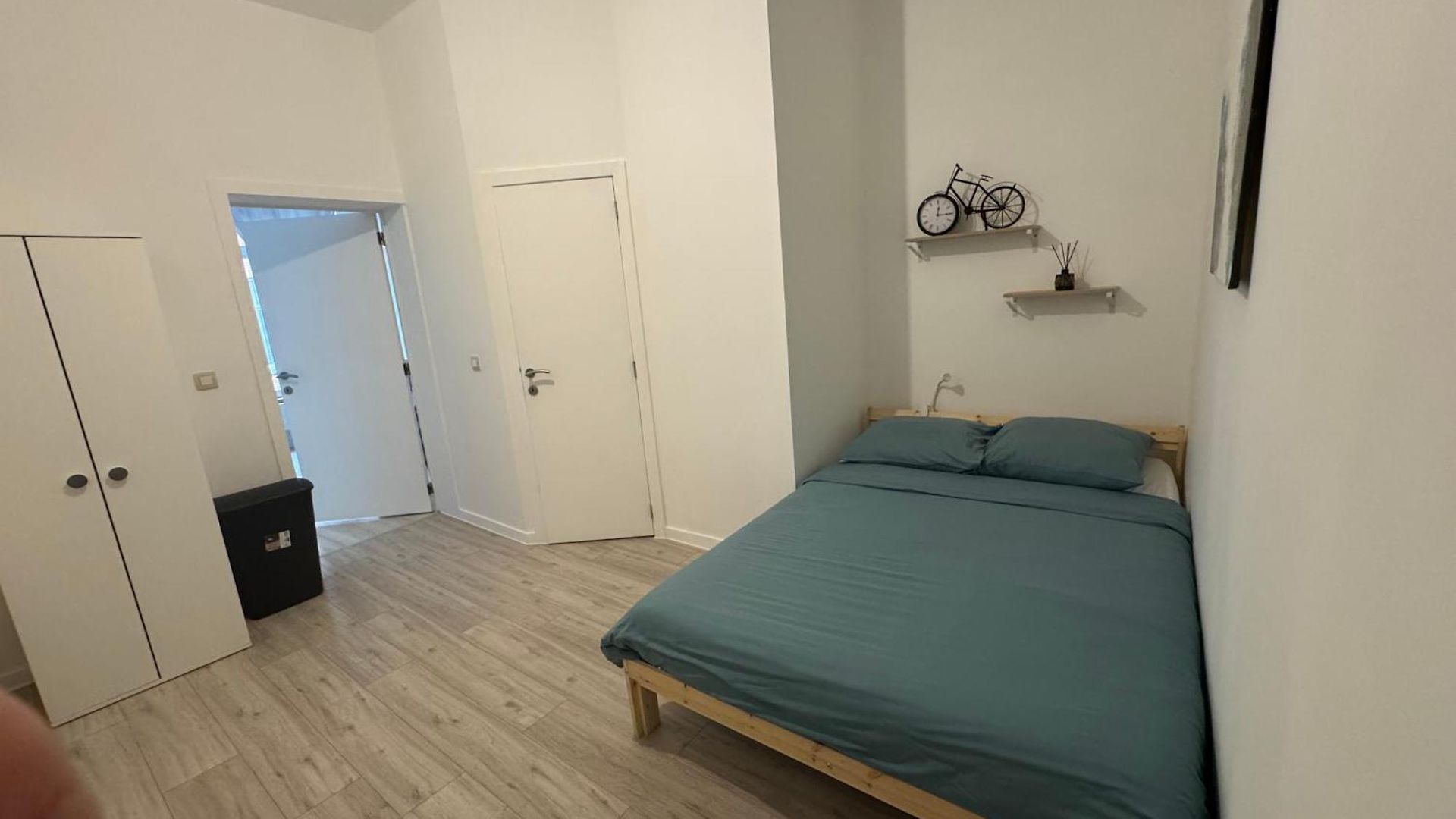 1 Apartment