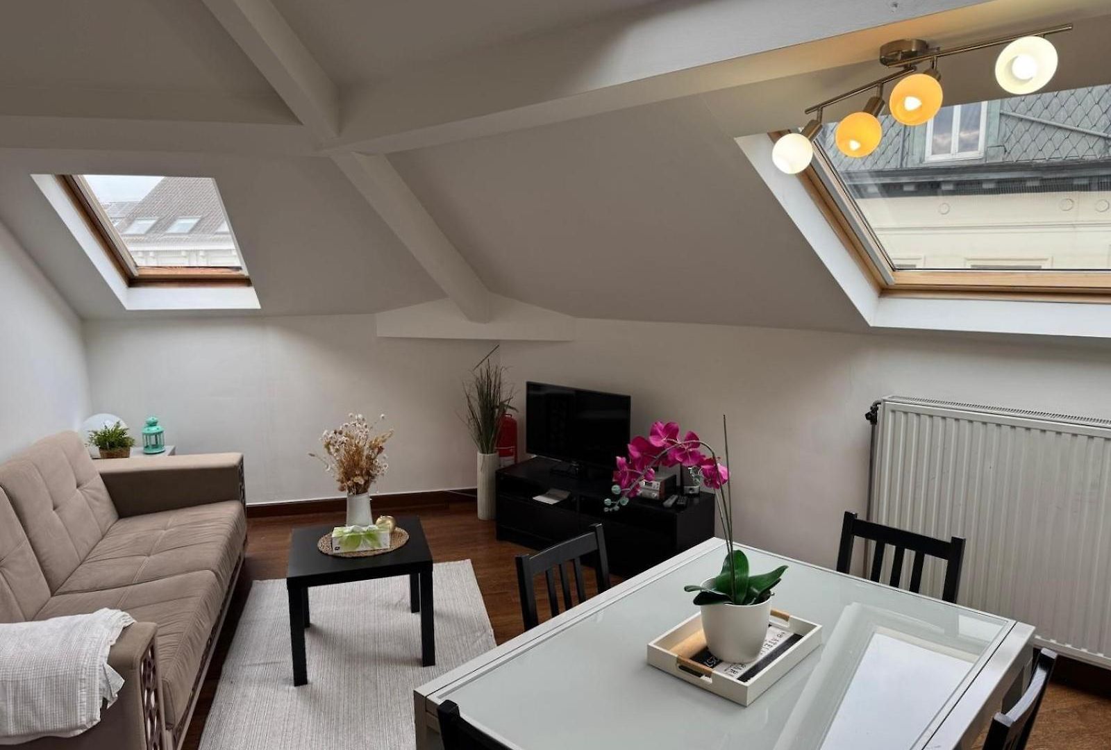 Apartment Historical Centre In The Heart Of *