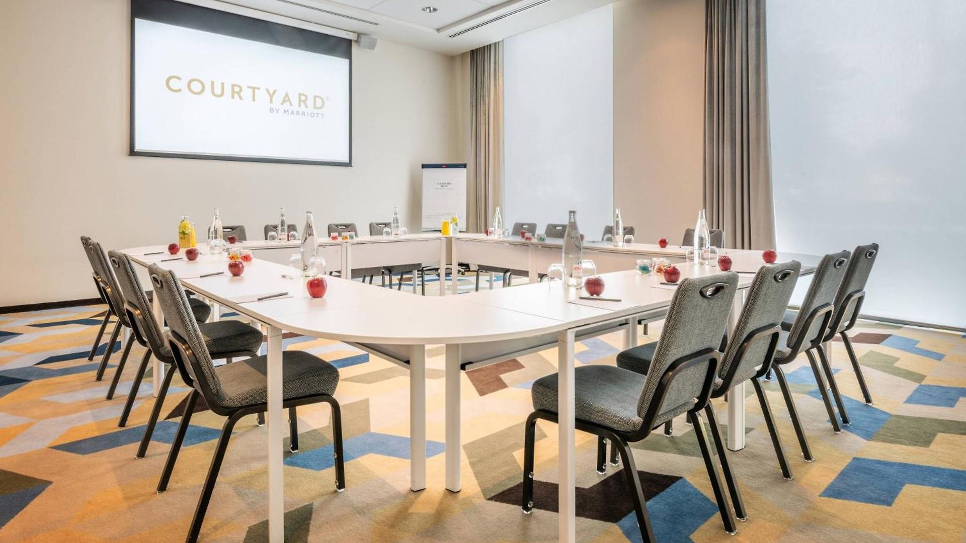 Hotel Courtyard By Marriott