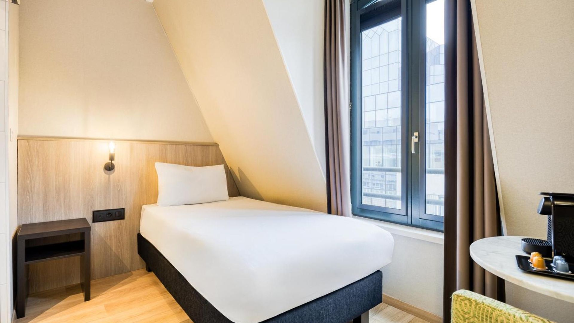 Schuman By Ihg 4*