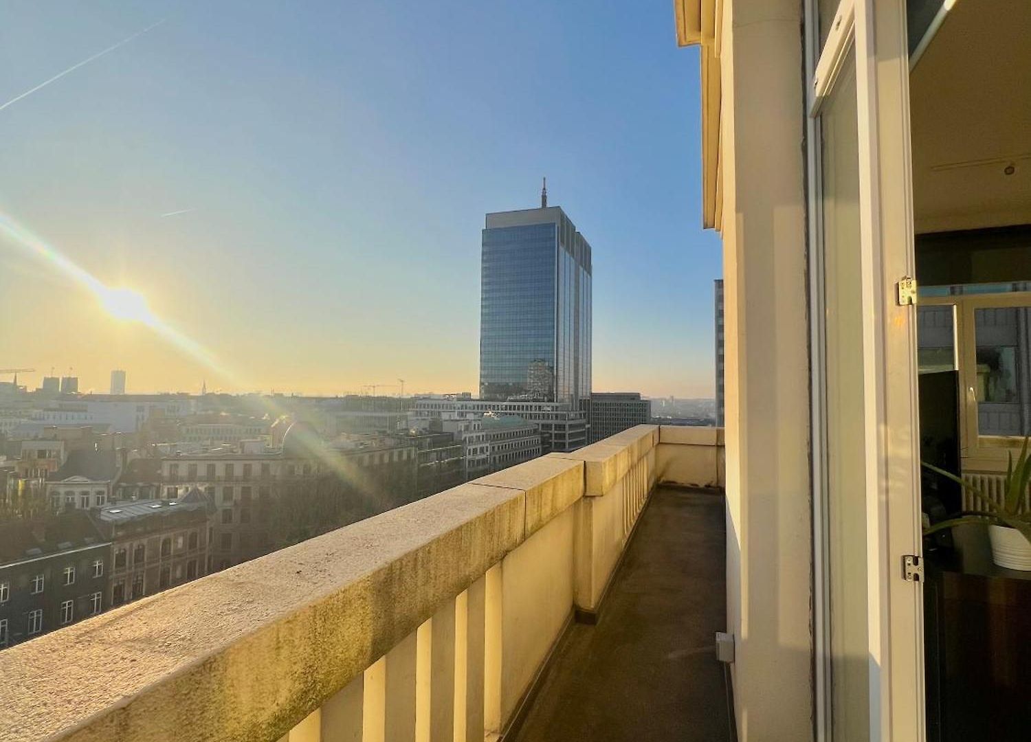 Lovely Loft In Panoramic View! Apartment