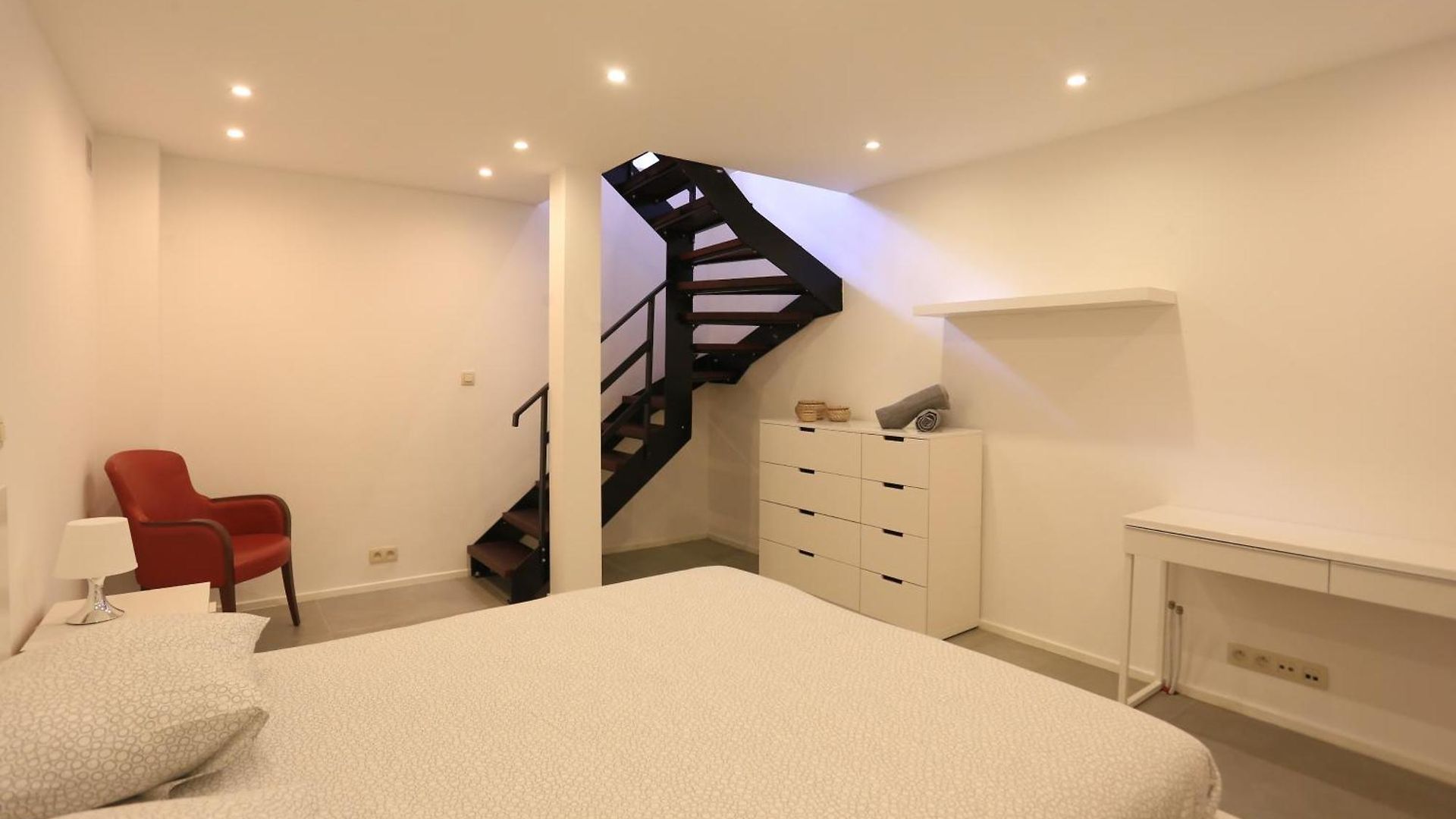 Billiard Flat Apartment