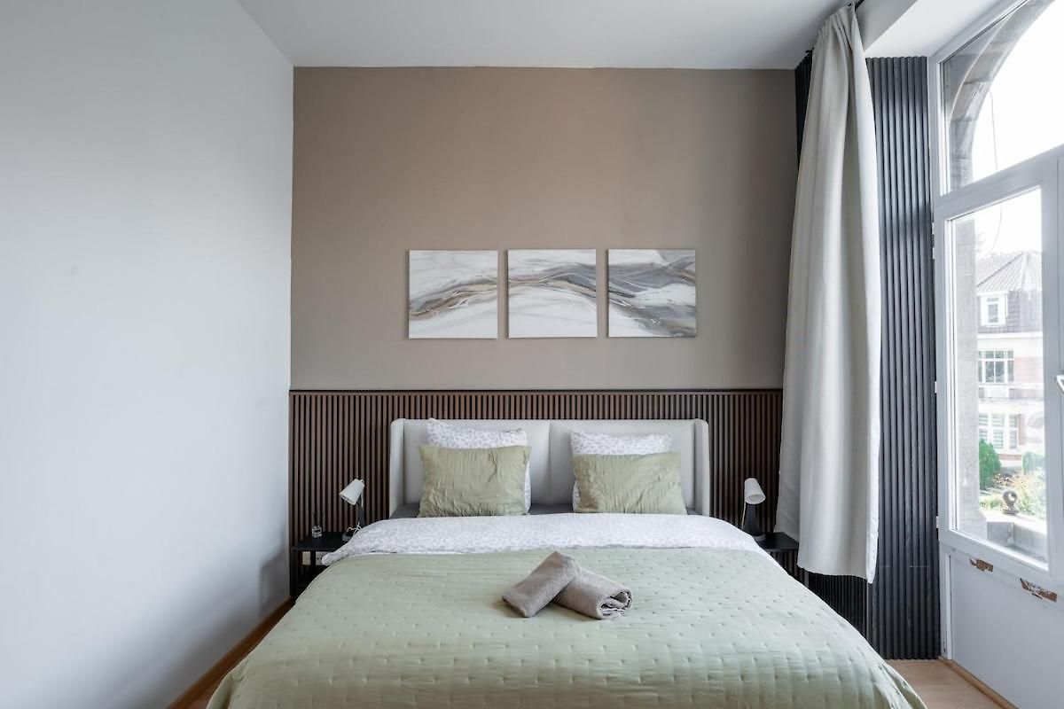 Cozy And Luxurious In Brussels, Laeken * Brussels