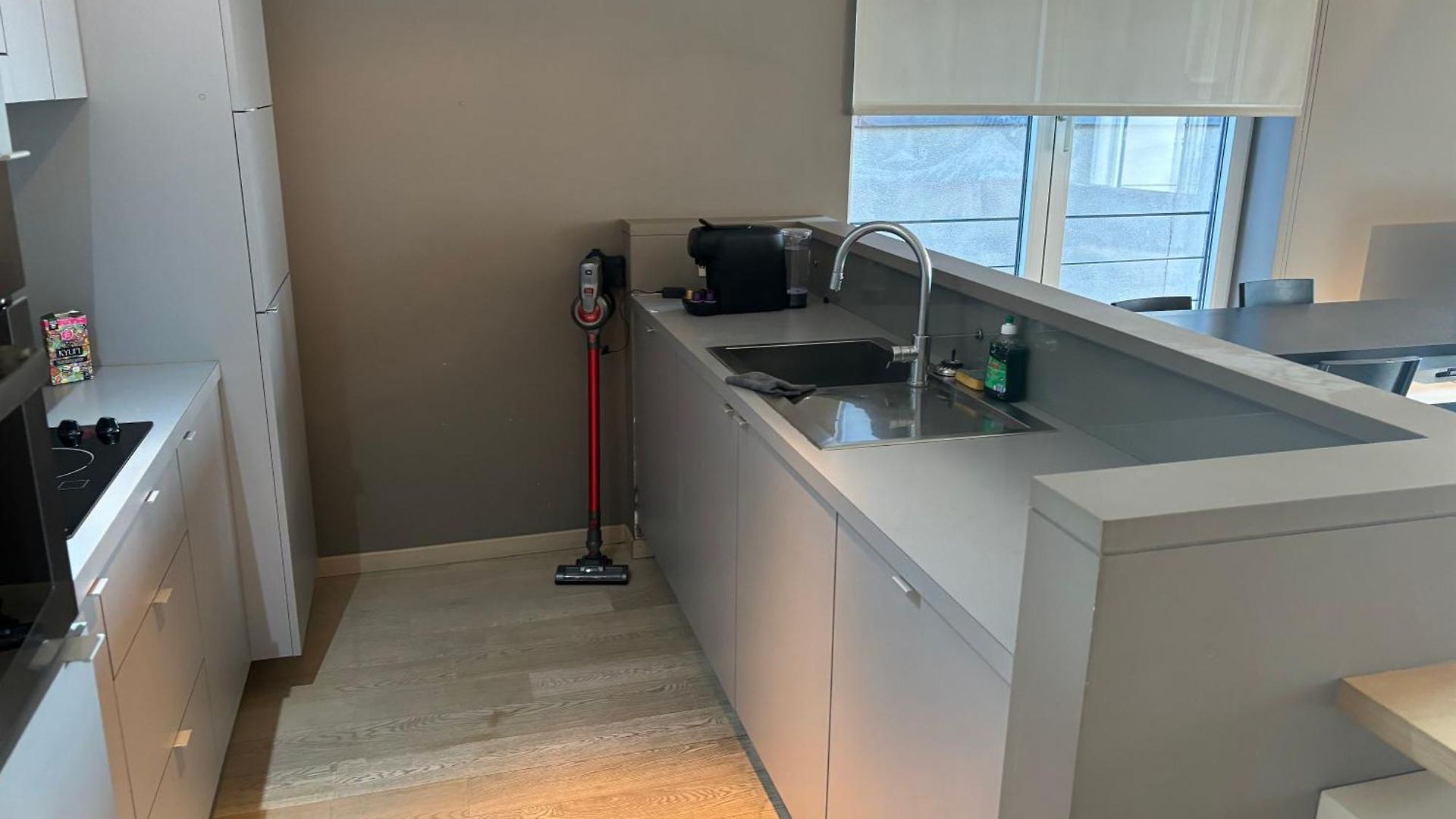 Comfortable Two Bedroom In Center Apartment Brussels
