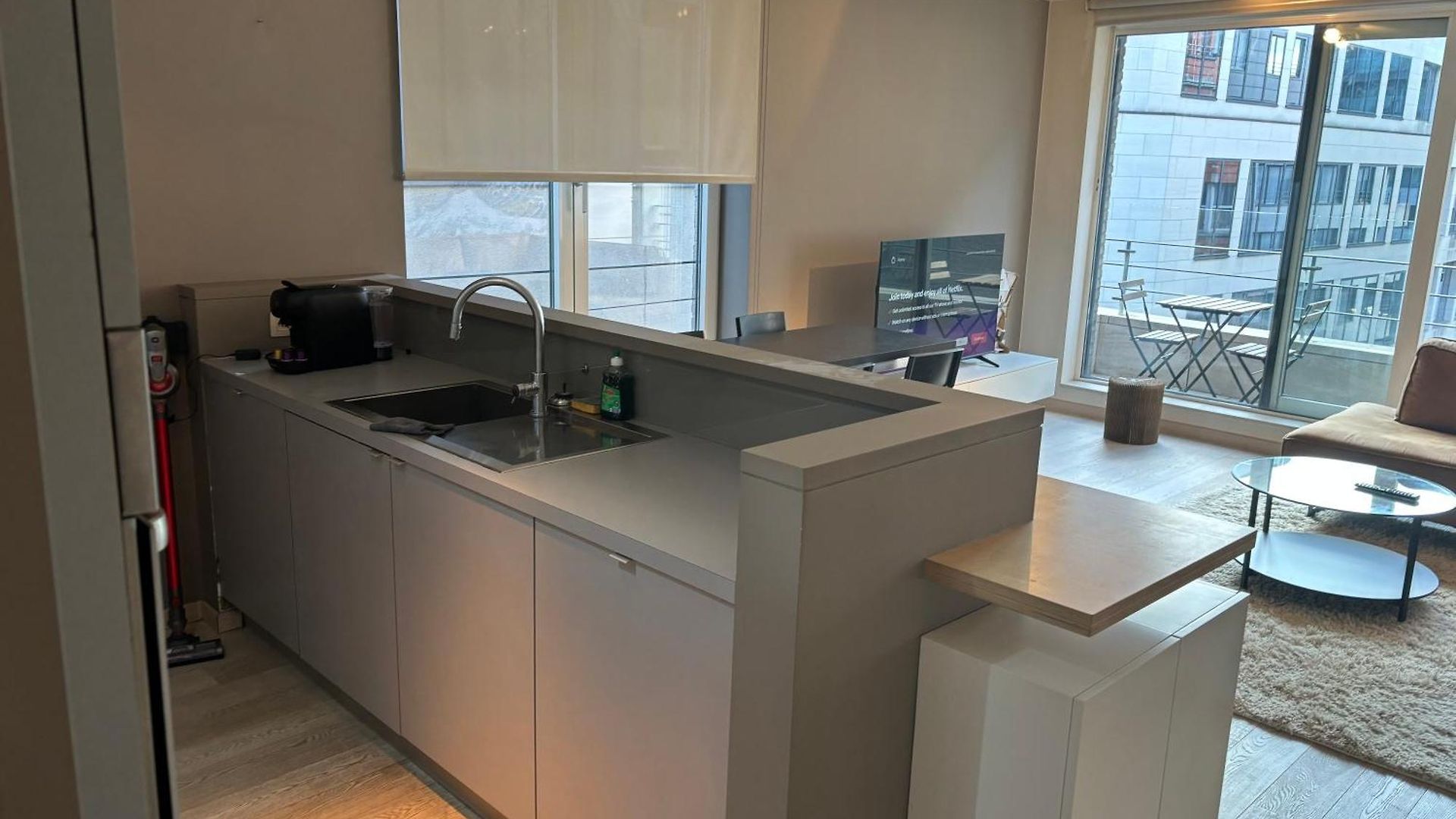 Comfortable Two Bedroom In Center