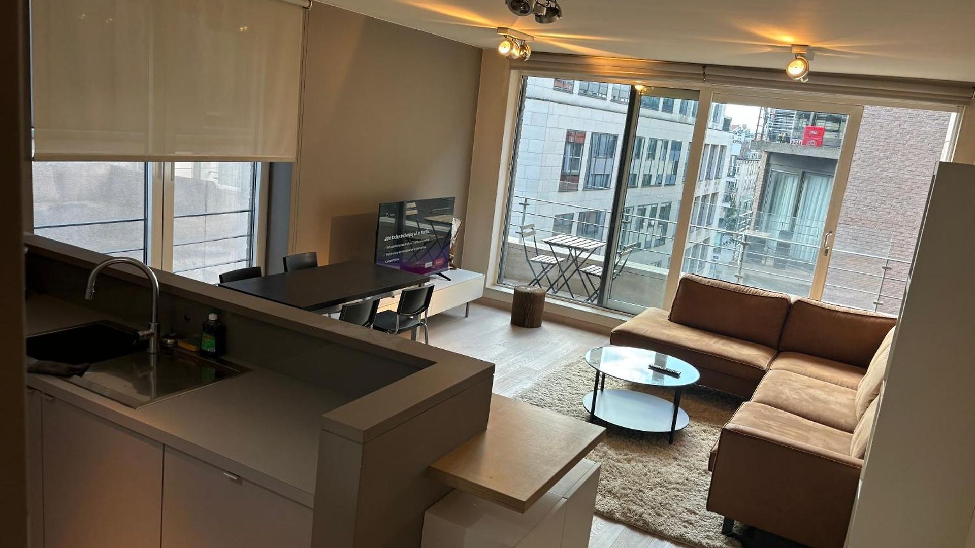 Apartment Comfortable Two Bedroom In Center *