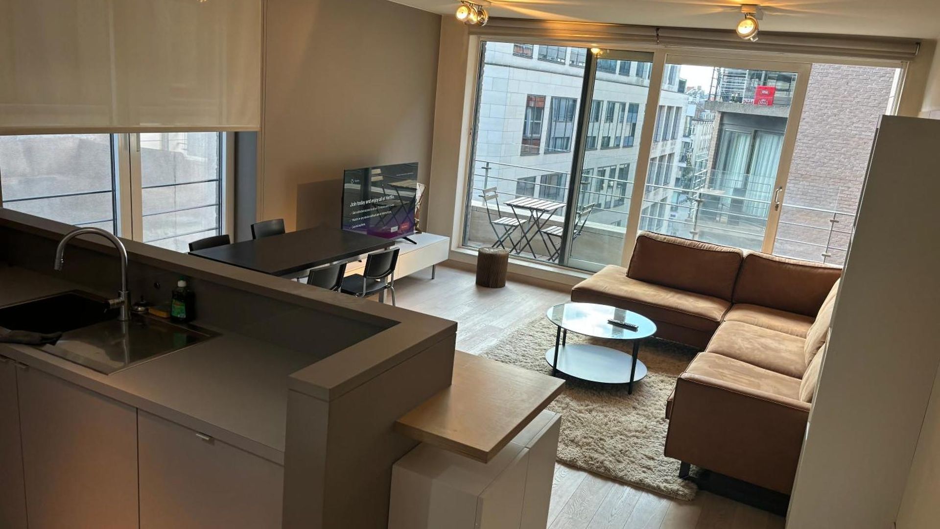 Comfortable Two Bedroom In Center Apartment Brussels