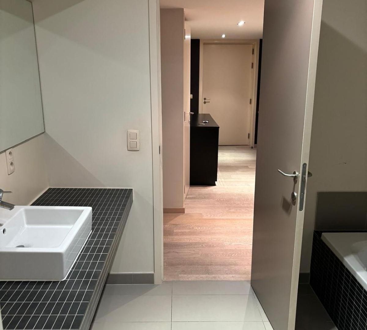 Comfortable Two Bedroom In Center * Brussels