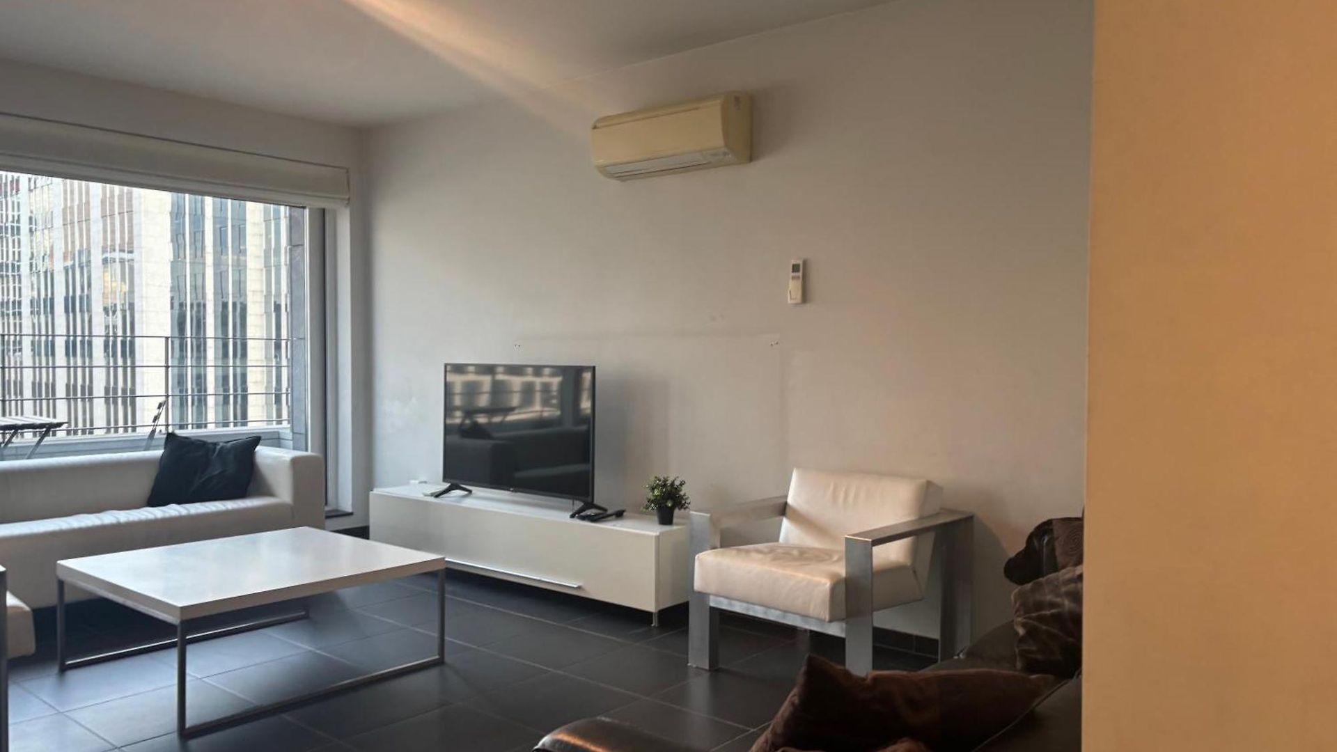 Charming With Balcony Views * Brussel