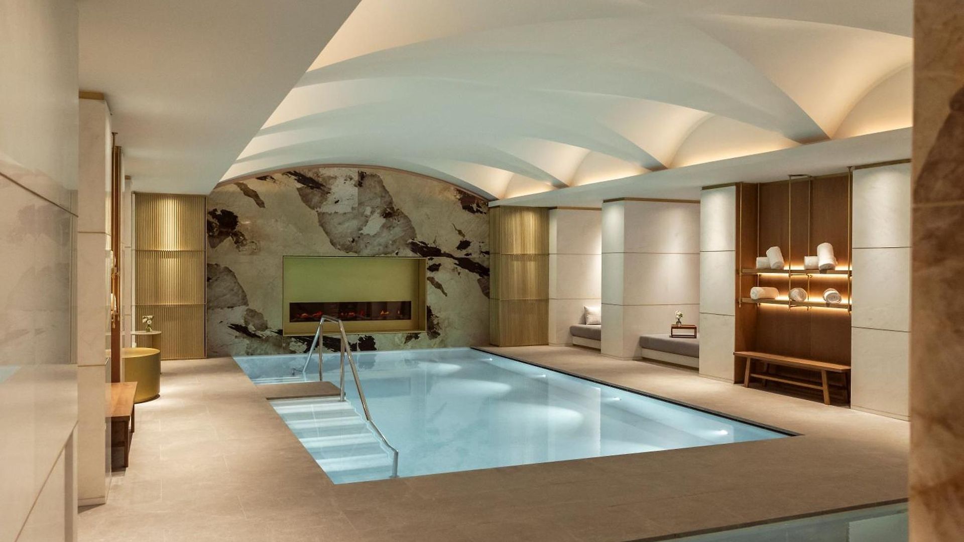 Corinthia Grand Astoria Hotel
